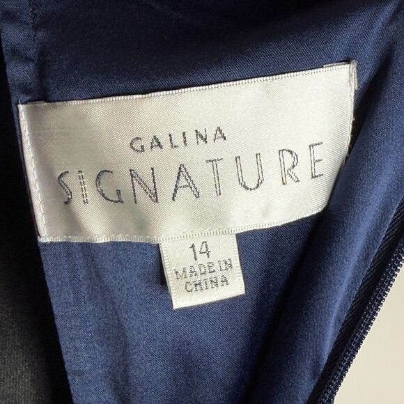 David's Bridal Galina Signature Womens Gown 14 Blue Satin Mermaid Off Shoulder - Picture 3 of 14